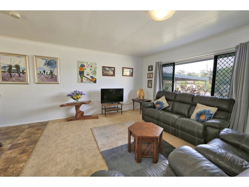 69 Riedy Street, Thabeban QLD 4670