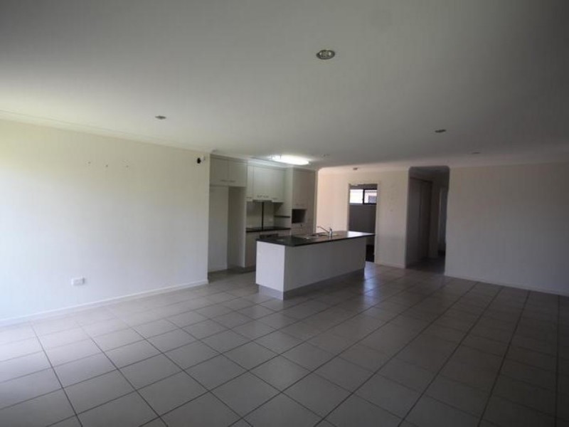 54 Robina Drive, Avoca QLD 4670