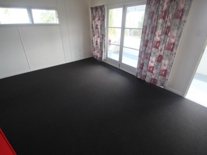 1 Grimstead Street, Bundaberg West QLD 4670