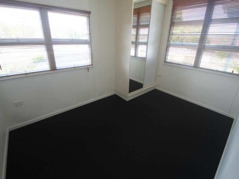 1 Grimstead Street, Bundaberg West QLD 4670