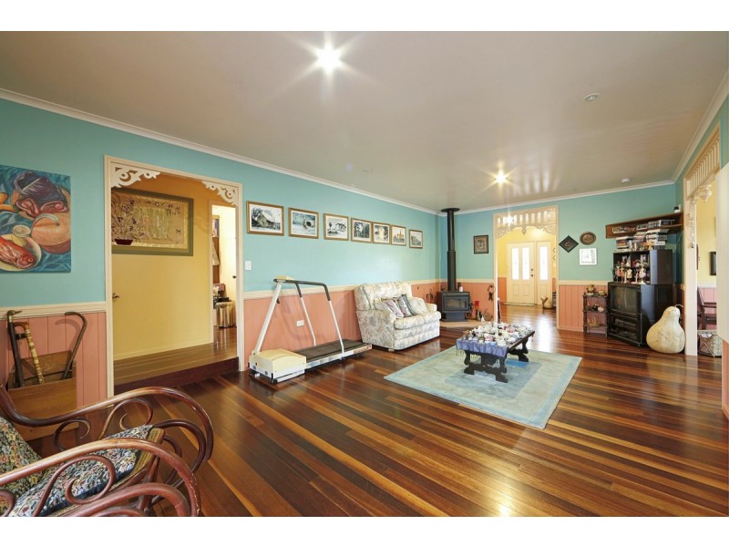 4 Pinto Avenue, Branyan QLD 4670