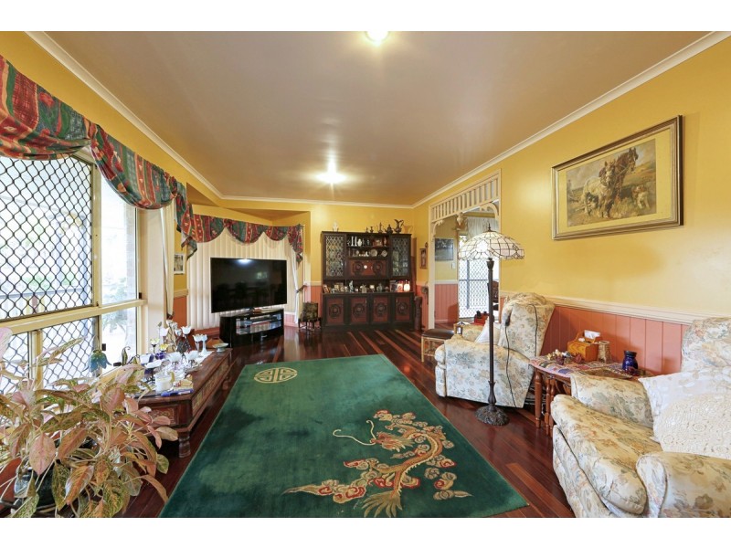 4 Pinto Avenue, Branyan QLD 4670