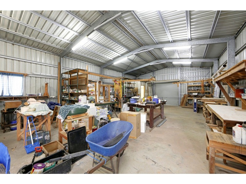 4 Pinto Avenue, Branyan QLD 4670