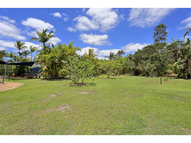 4 Pinto Avenue, Branyan QLD 4670