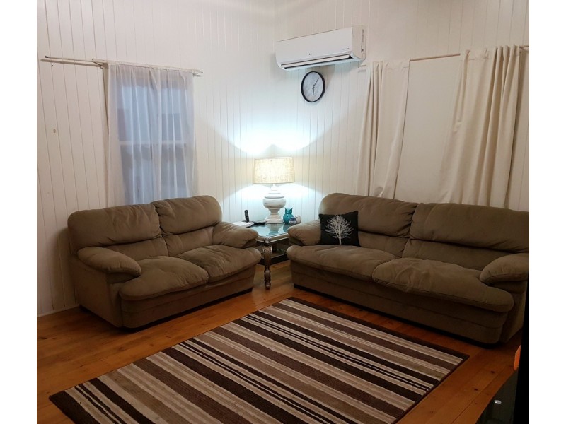 138 Elliott Heads Road, Avenell Heights QLD 4670