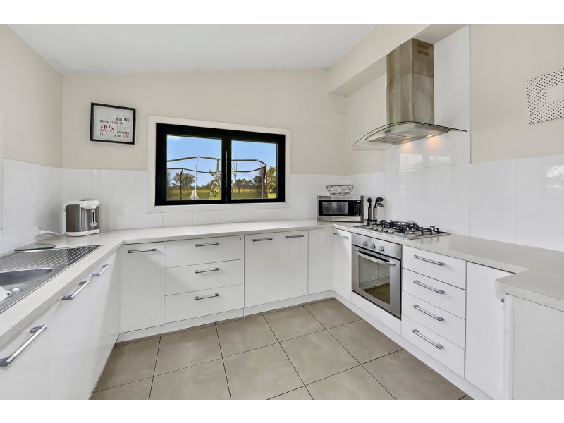 5 Drury Street, Sharon QLD 4670