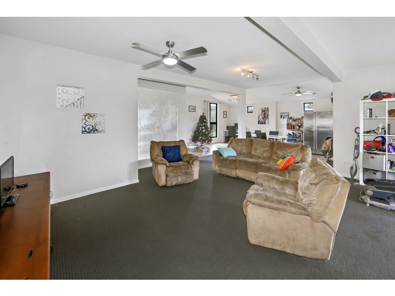 5 Drury Street, Sharon QLD 4670