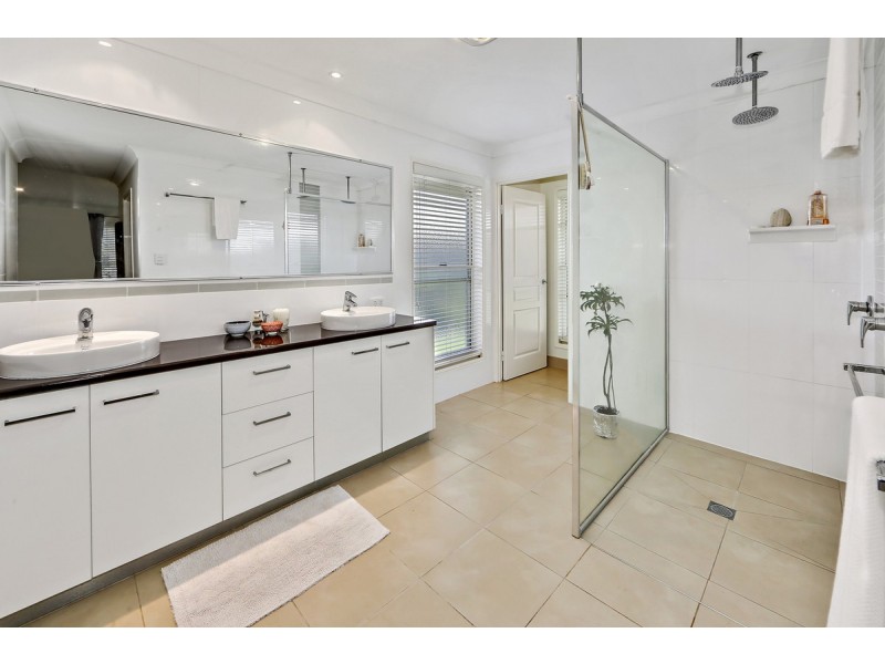 107 Davidson Street, Bargara QLD 4670