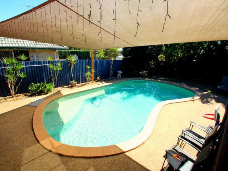 19 Tropicana Drive, Avoca QLD 4670