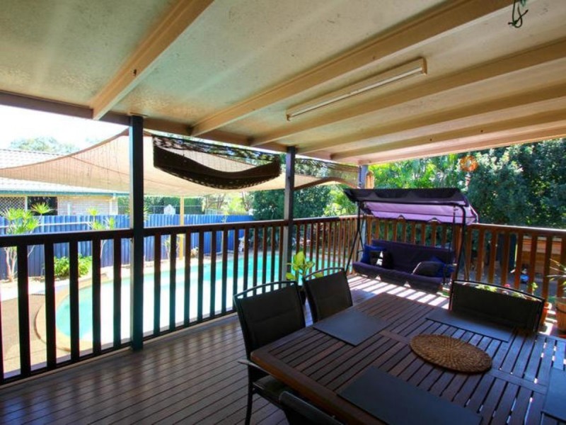 19 Tropicana Drive, Avoca QLD 4670