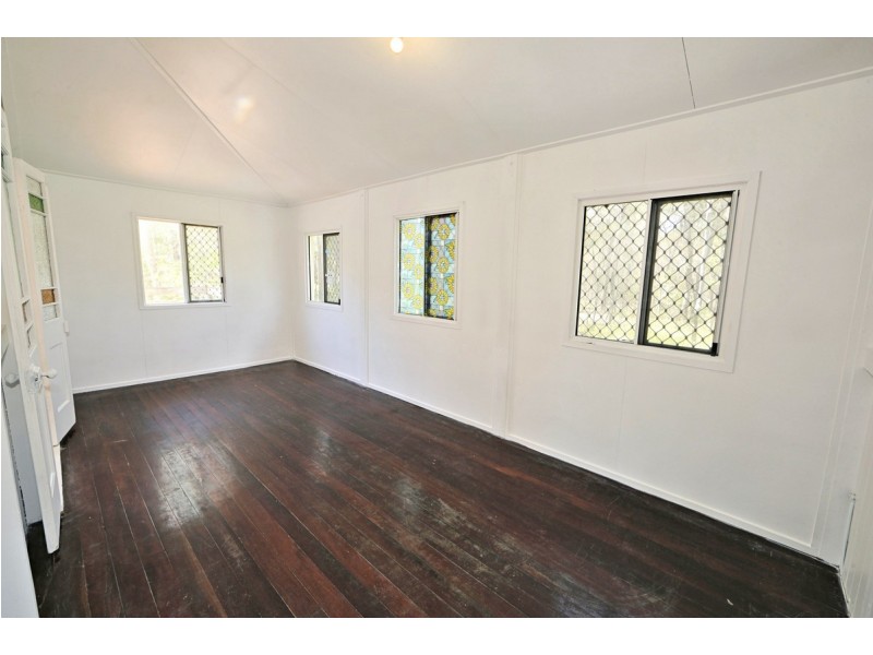 18 Madelyn Close, Moore Park Beach QLD 4670