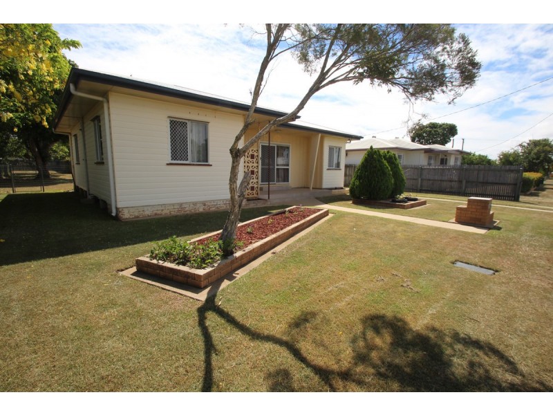 6 Auer Street, Kepnock QLD 4670