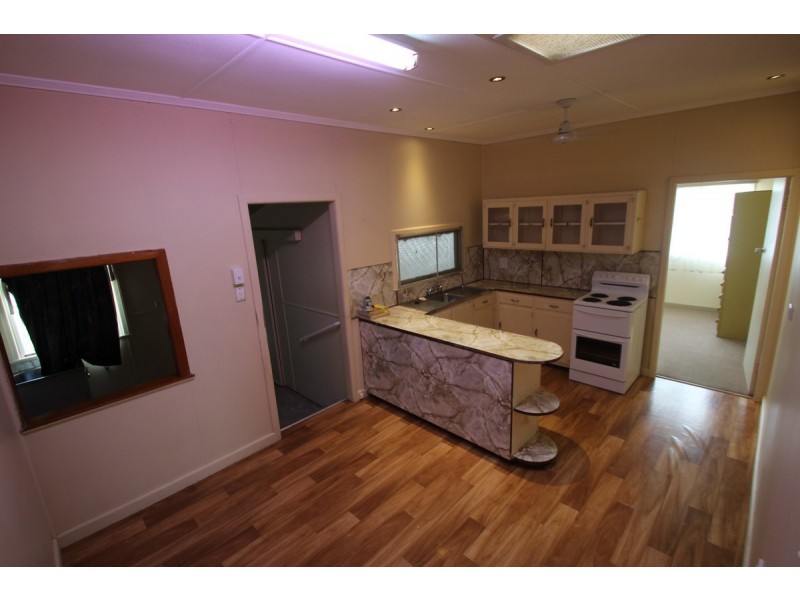 6 Auer Street, Kepnock QLD 4670