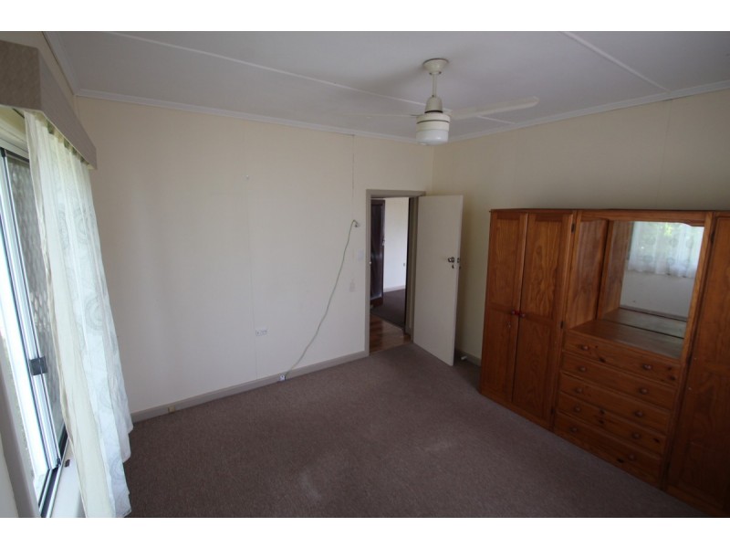 6 Auer Street, Kepnock QLD 4670