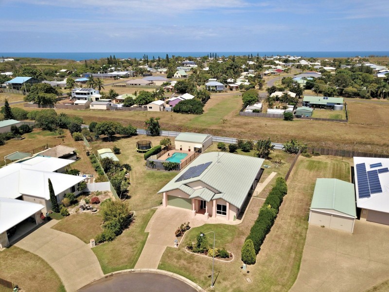 11 Francis Place, Innes Park QLD 4670