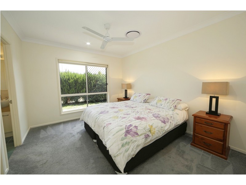 11 Francis Place, Innes Park QLD 4670