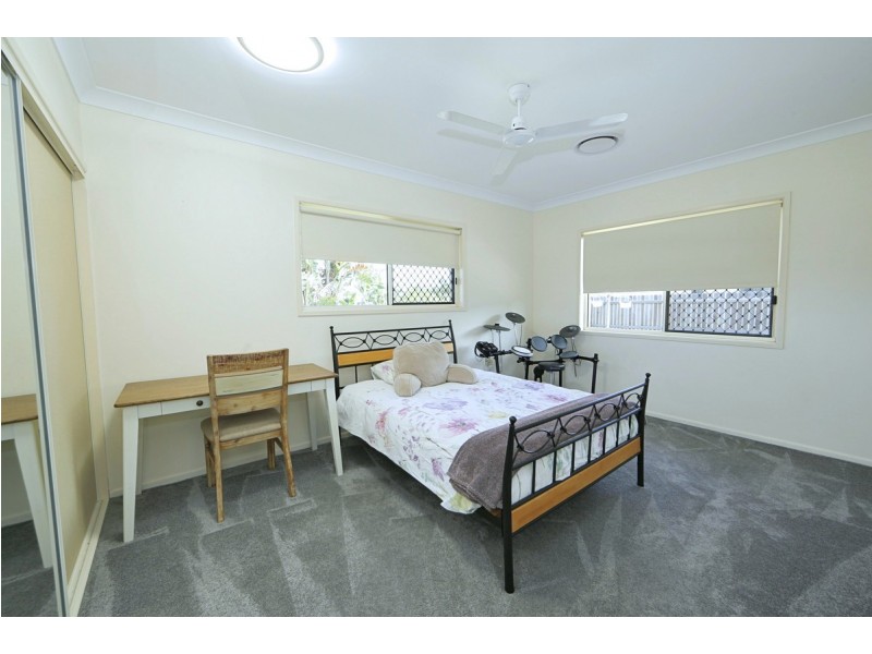 11 Francis Place, Innes Park QLD 4670