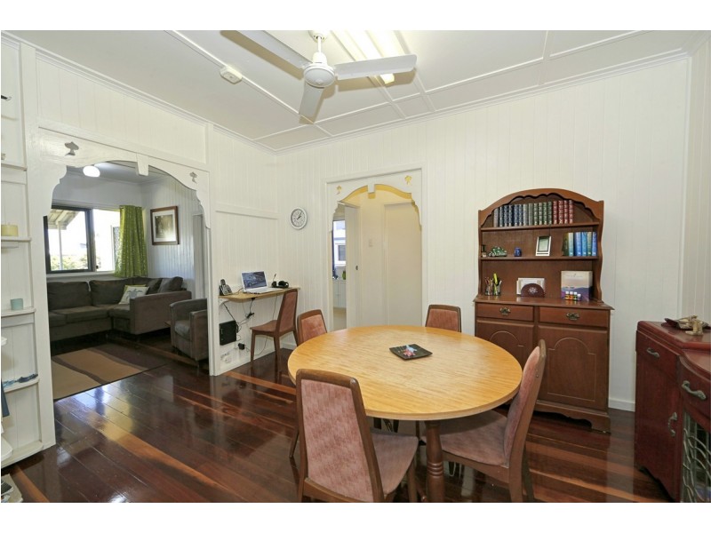 25 Vasey Street, Avenell Heights QLD 4670