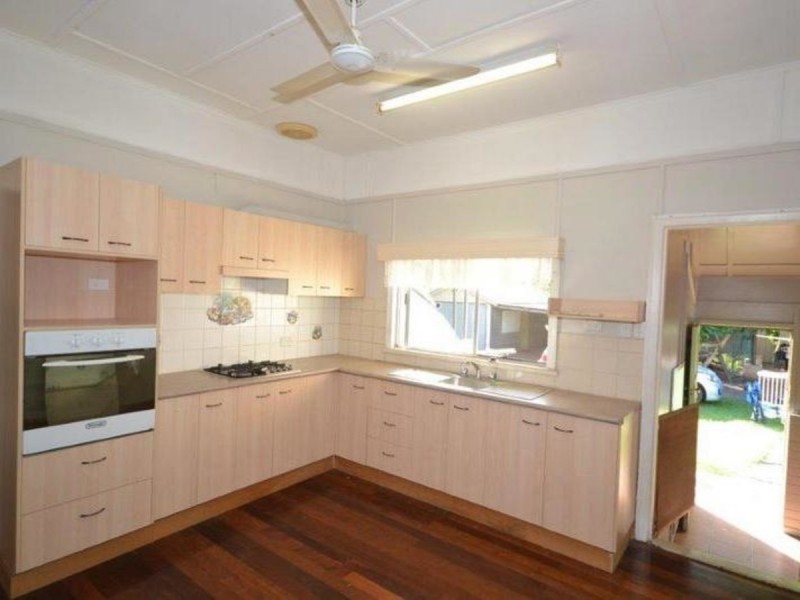 45 High Street, Walkervale QLD 4670