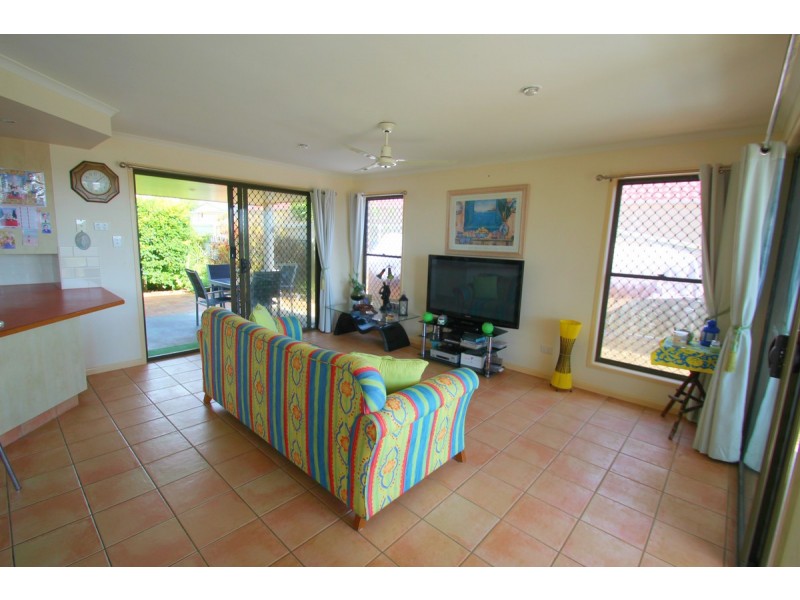 11 Sea Esplanade, Elliott Heads QLD 4670