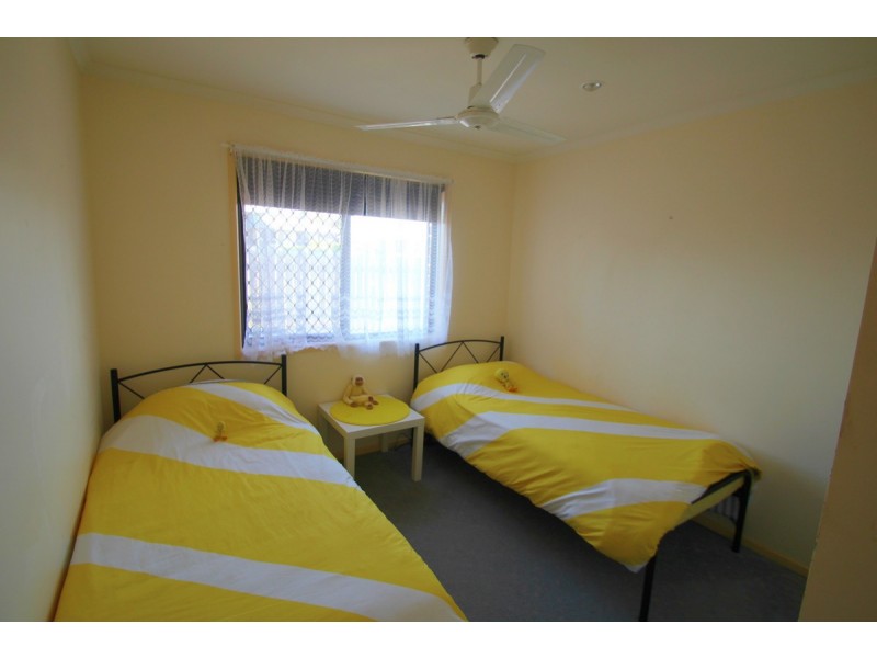 11 Sea Esplanade, Elliott Heads QLD 4670