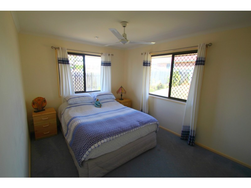 11 Sea Esplanade, Elliott Heads QLD 4670