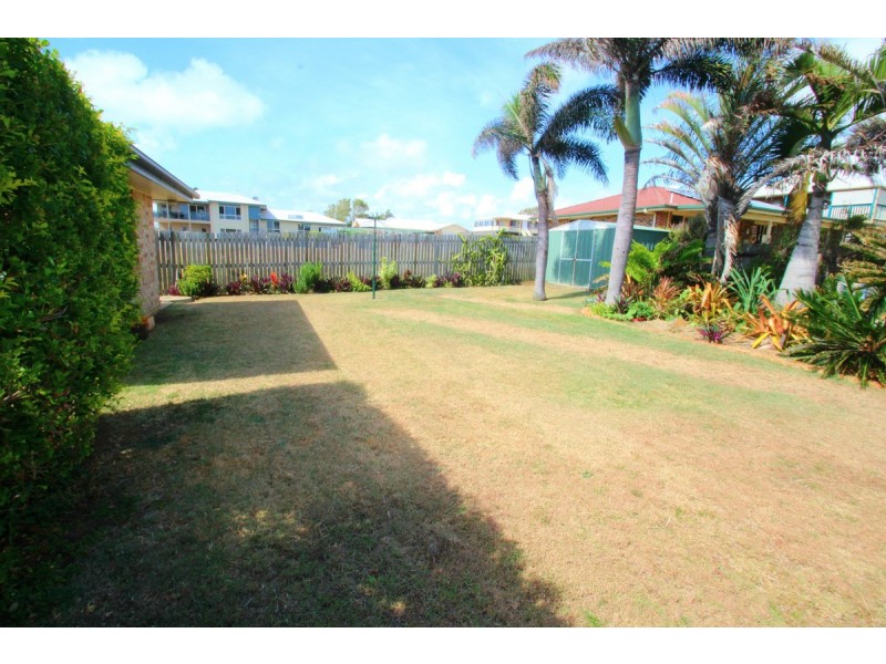 11 Sea Esplanade, Elliott Heads QLD 4670