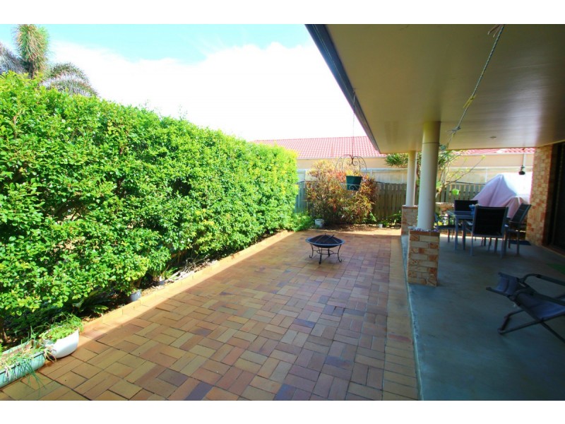 11 Sea Esplanade, Elliott Heads QLD 4670