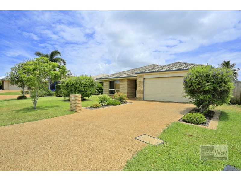 14 McCallum Close, Coral Cove QLD 4670