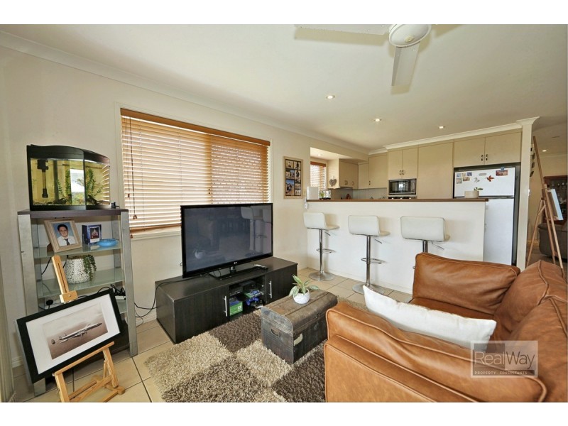 14 McCallum Close, Coral Cove QLD 4670