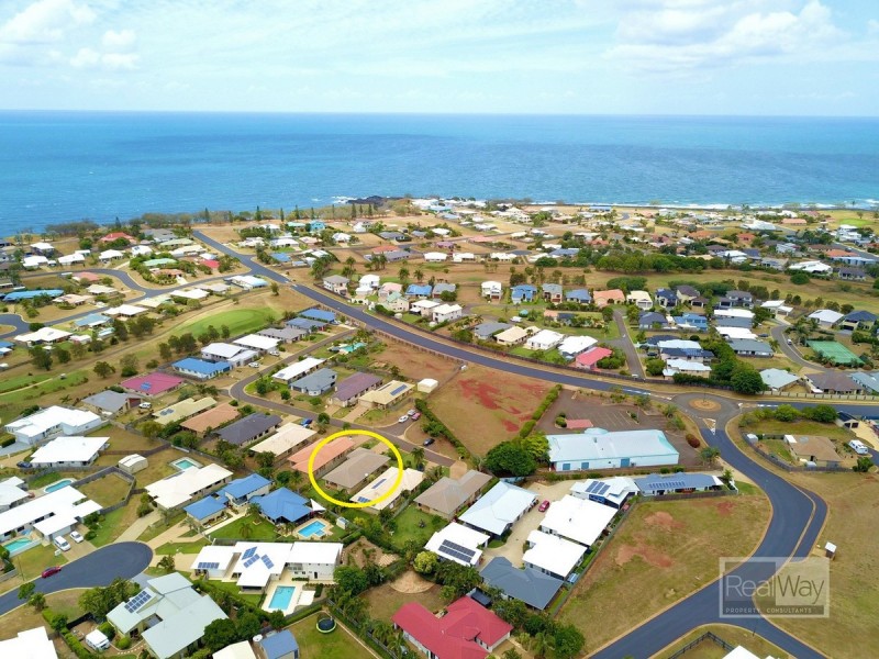 14 McCallum Close, Coral Cove QLD 4670