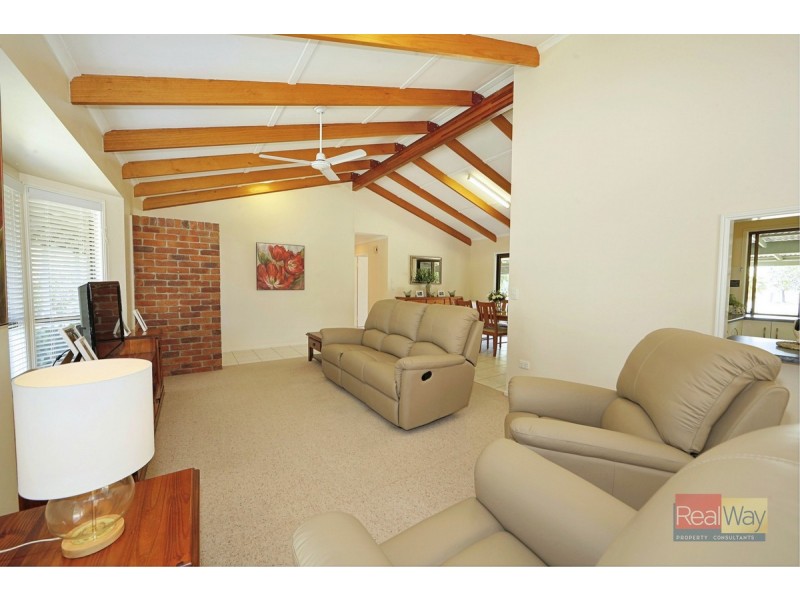 25 Erindale Avenue, Kensington QLD 4670