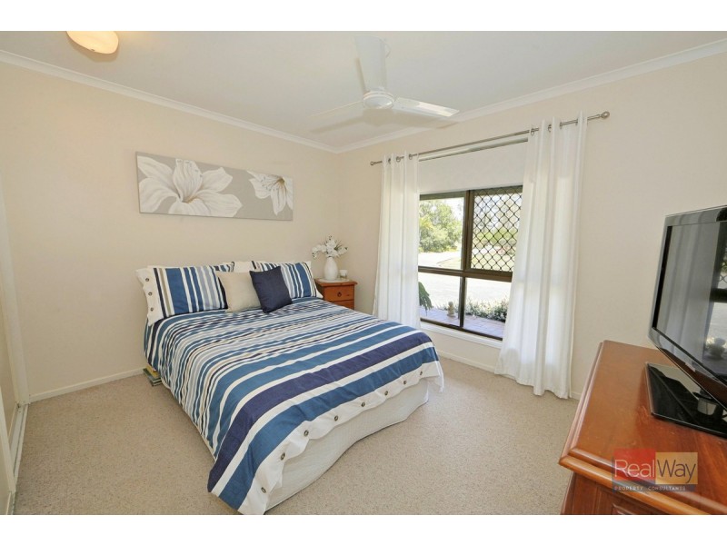 25 Erindale Avenue, Kensington QLD 4670