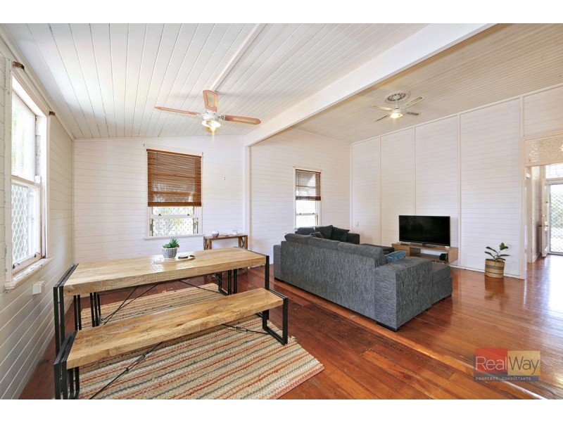 6 Walker Street, Walkervale QLD 4670