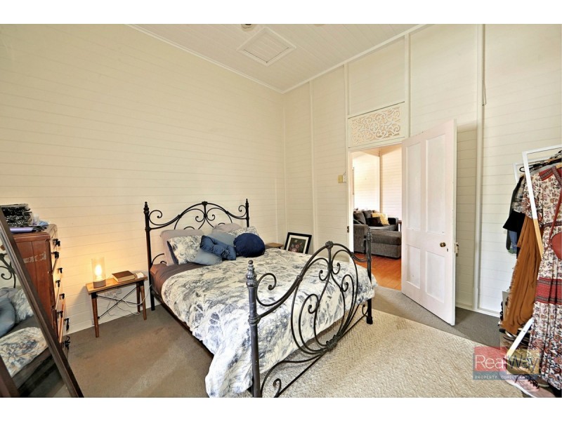 6 Walker Street, Walkervale QLD 4670