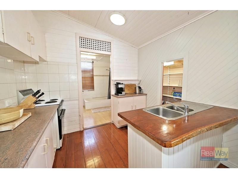 6 Walker Street, Walkervale QLD 4670