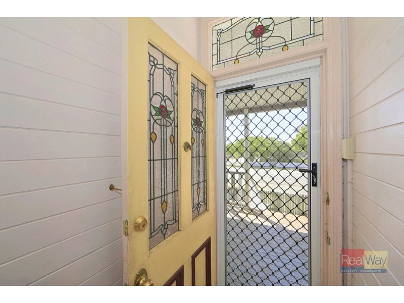 6 Walker Street, Walkervale QLD 4670