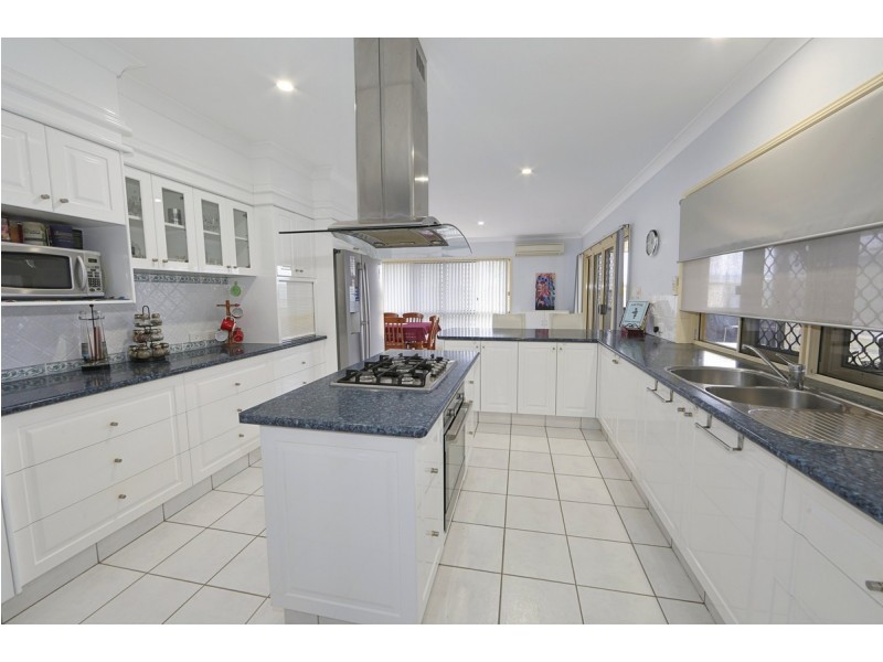 18 Clydesdale Avenue, Branyan QLD 4670