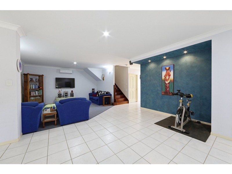 18 Clydesdale Avenue, Branyan QLD 4670