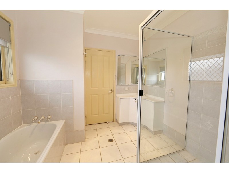 18 Clydesdale Avenue, Branyan QLD 4670