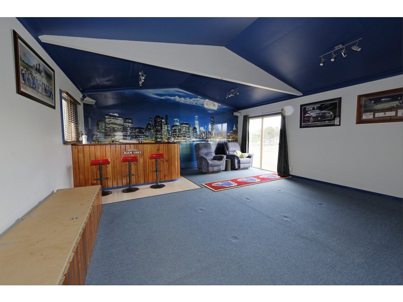 18 Clydesdale Avenue, Branyan QLD 4670