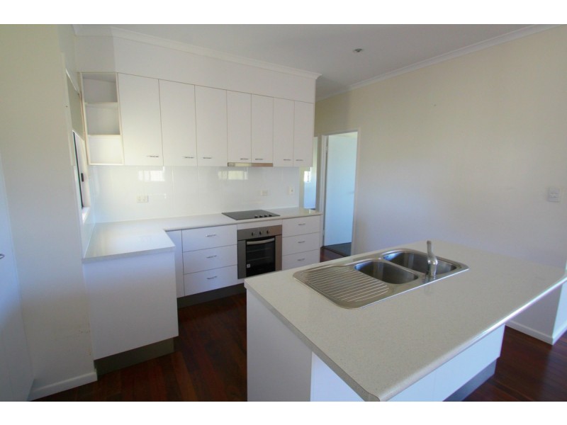 21 Avenell Street, Avenell Heights QLD 4670