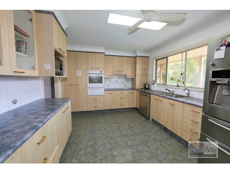1 Pizzey Street, Kepnock QLD 4670