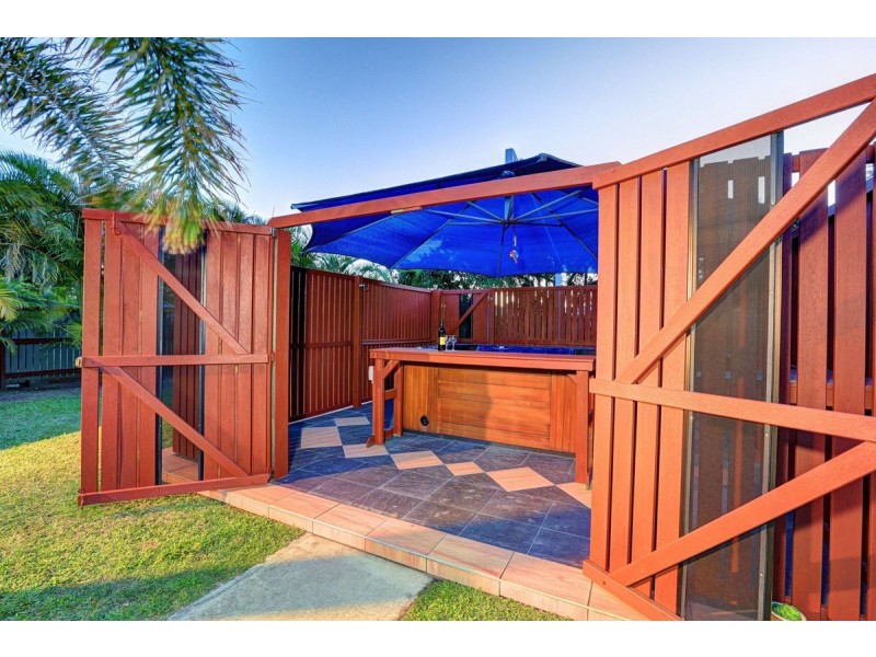 23 Hinkler Avenue, Bundaberg North QLD 4670