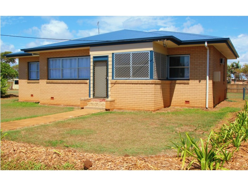 38 Bathurst Street, Elliott Heads QLD 4670