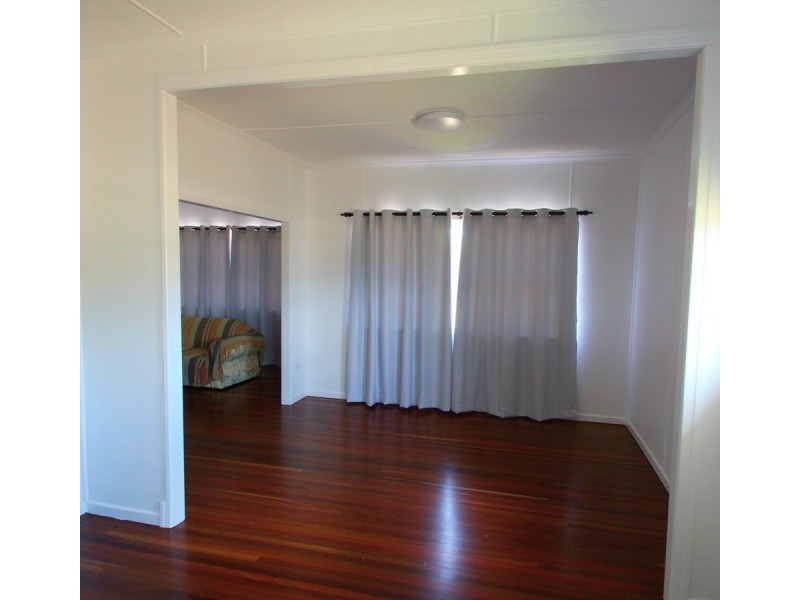 38 Bathurst Street, Elliott Heads QLD 4670