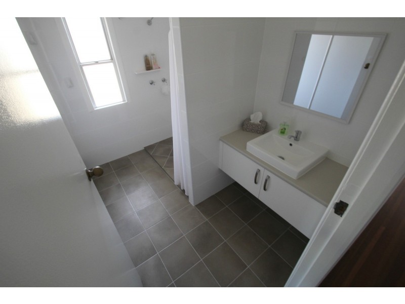 38 Bathurst Street, Elliott Heads QLD 4670