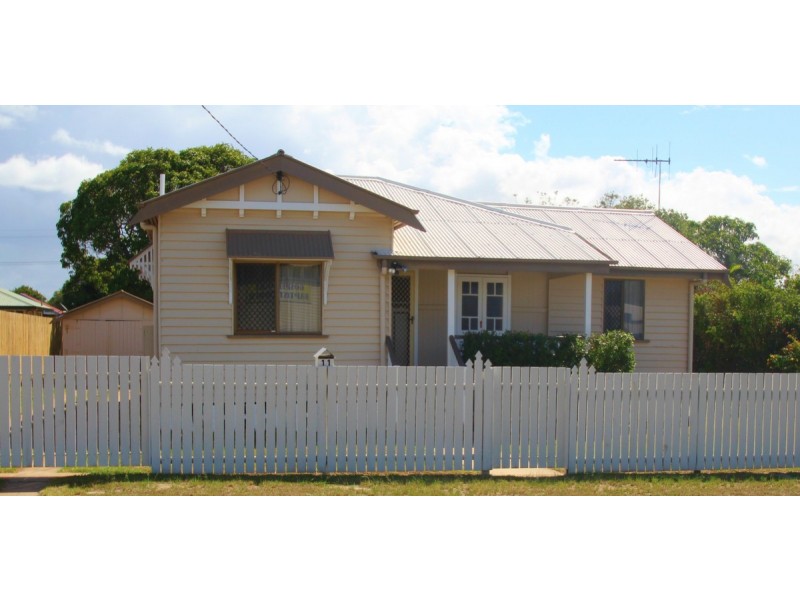 11 Steffensen Street, Svensson Heights QLD 4670