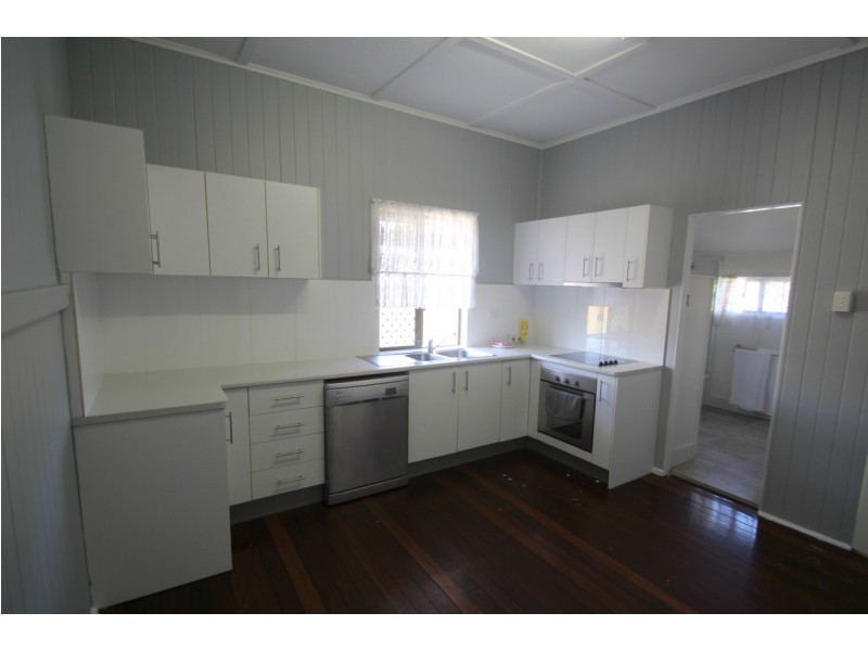 11 Steffensen Street, Svensson Heights QLD 4670