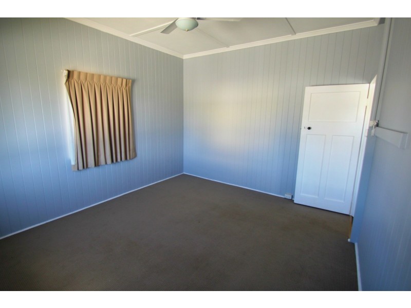 11 Steffensen Street, Svensson Heights QLD 4670